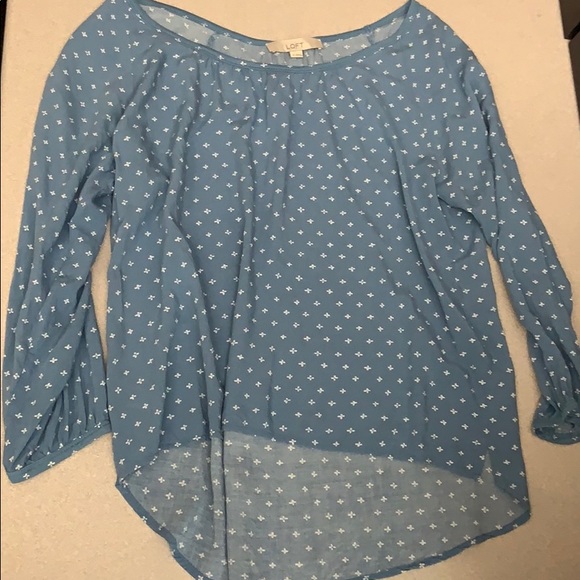 LOFT Tops - 💕 Loft medium shirt
